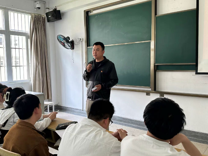 图1.jpg